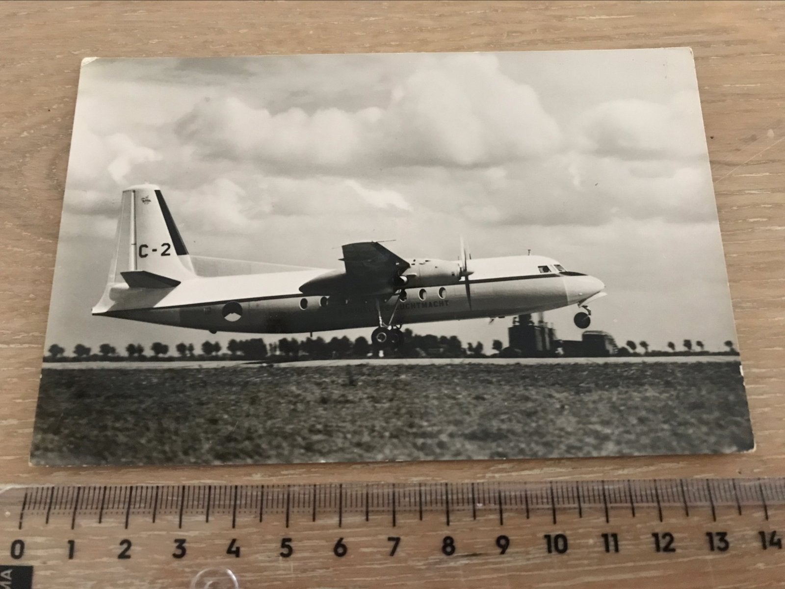 Fokker F.27 Troopship C-2 KLU Luchtmacht Vliegtuig kaart, Verzamelen, Ophalen of Verzenden, Zo goed als nieuw, Kaart, Foto of Prent