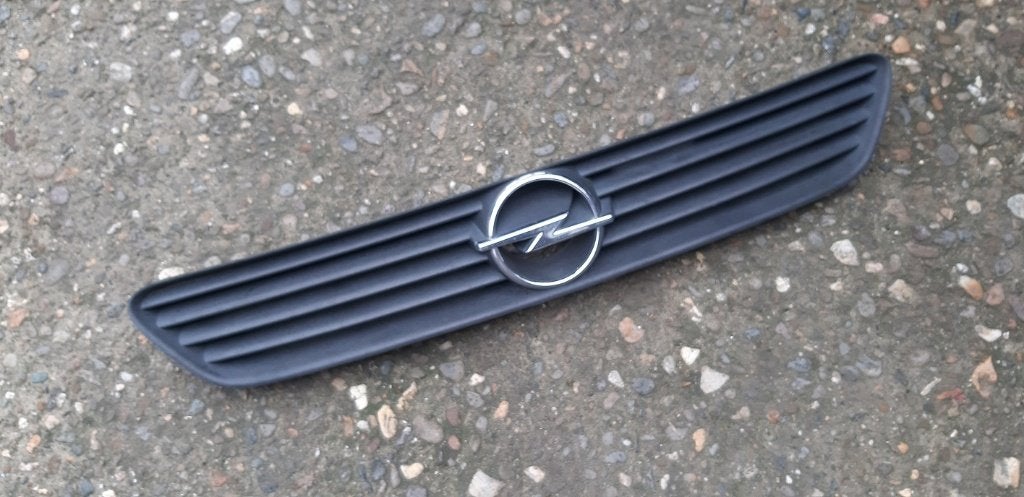 Gril in de motorkap Astra G, Ophalen of Verzenden