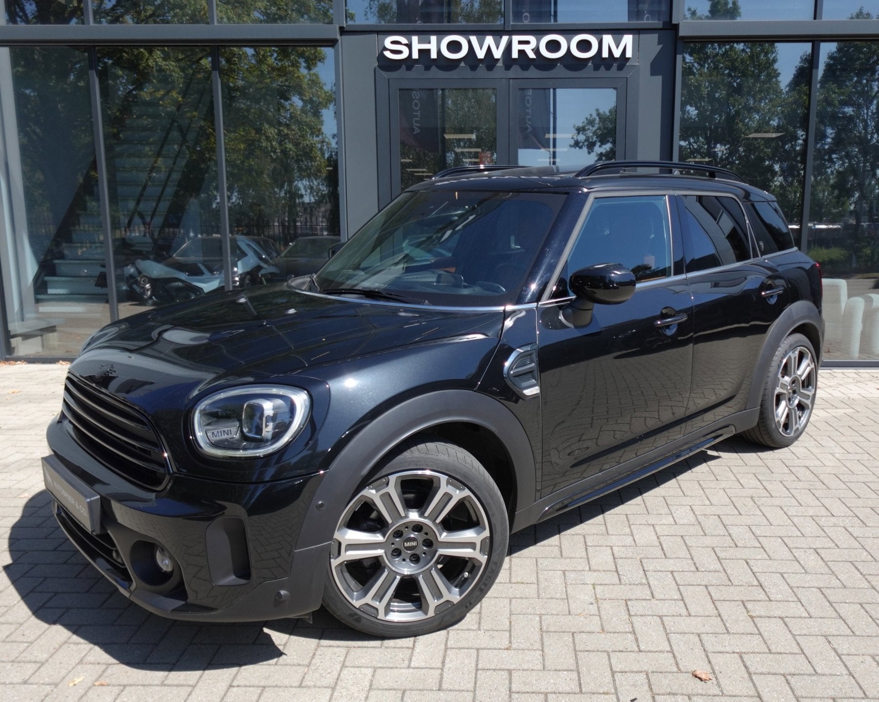 Mini Mini Countryman 1.5 Cooper MINI Yours PANO KEYLESS, 136 pk, Gebruikt, Countryman, Zwart