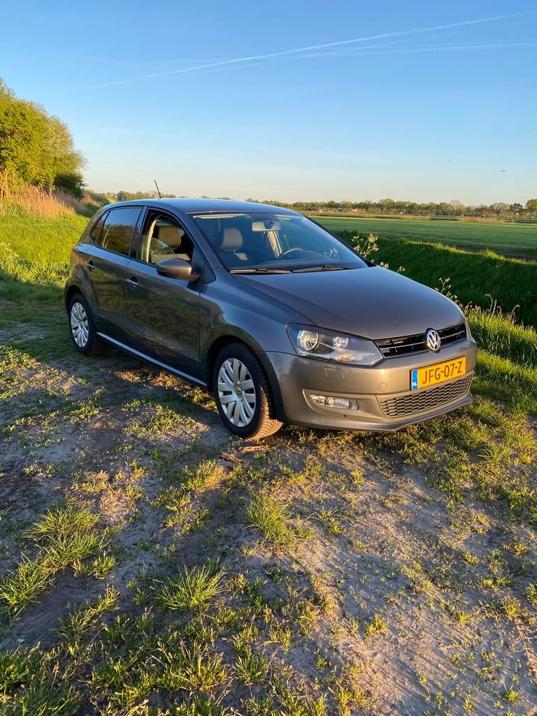 Volkswagen Polo 6R 1.2 TSI  |  NIEUWE KETTING✅, Auto's, Voorwielaandrijving, Stof, Zwart, 4 cilinders