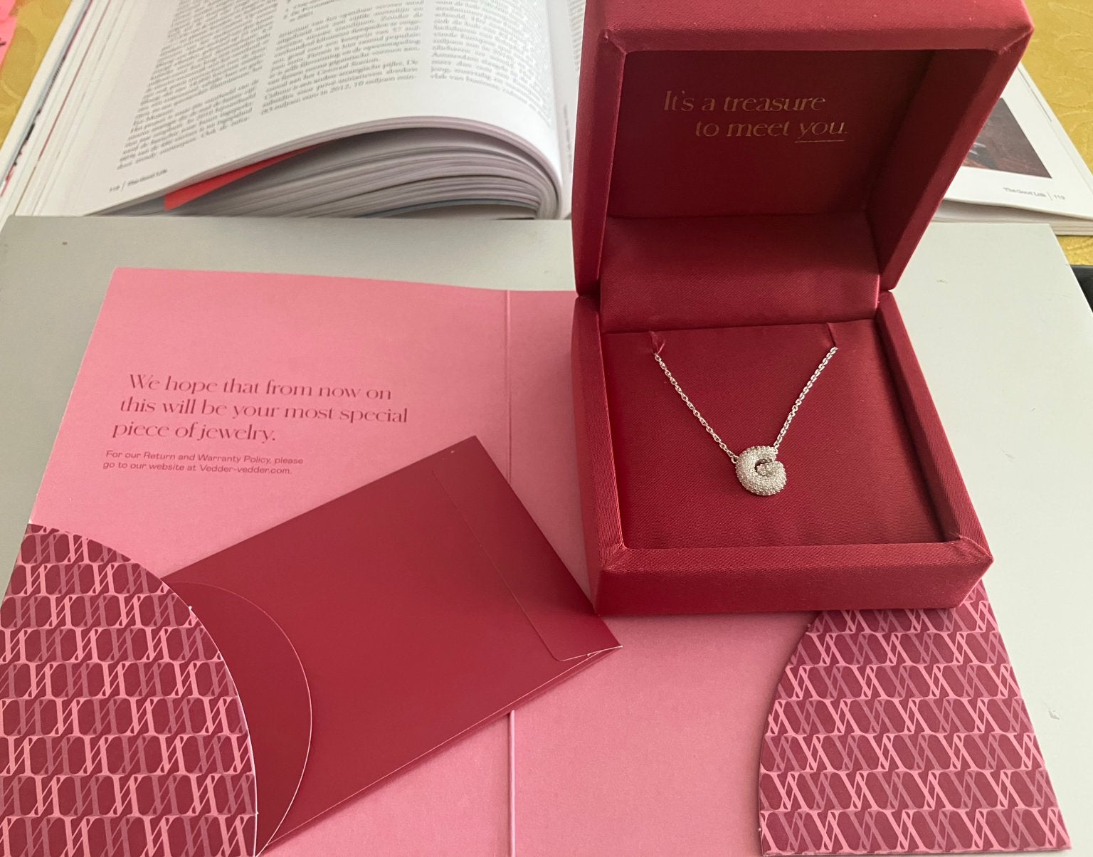 VEDDER en VEDDER Pavé initial bubble letter chain ketting, Sieraden, Tassen en Uiterlijk, Kettingen, Ophalen of Verzenden, Nieuw