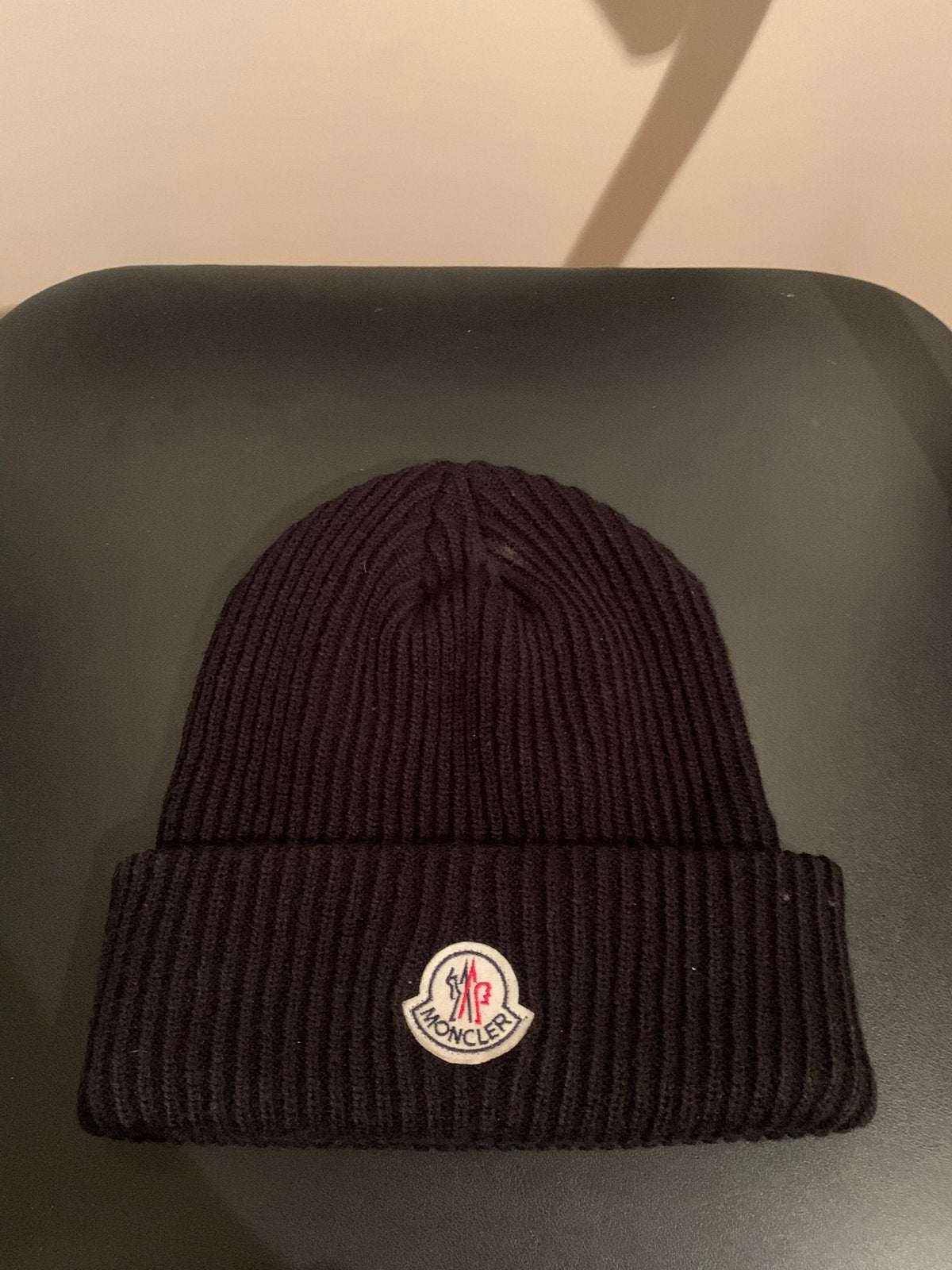 Moncler Muts | verschillende kleuren, Kleding | Heren, Mutsen, Sjaals en Handschoenen, Verzenden, Zo goed als nieuw, Overige maten