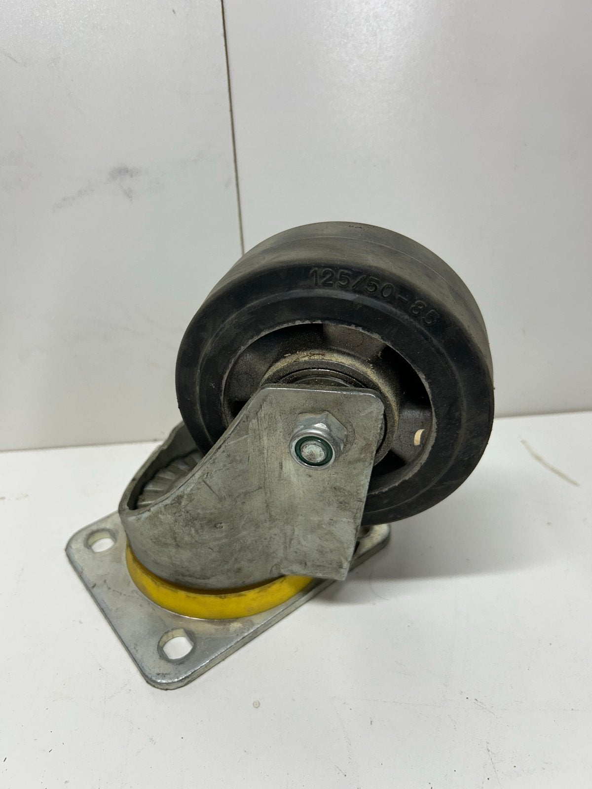 8 stuks zwenkwielen 125/50-85 softwielen 500 kg per wiel, Ophalen, Gebruikt