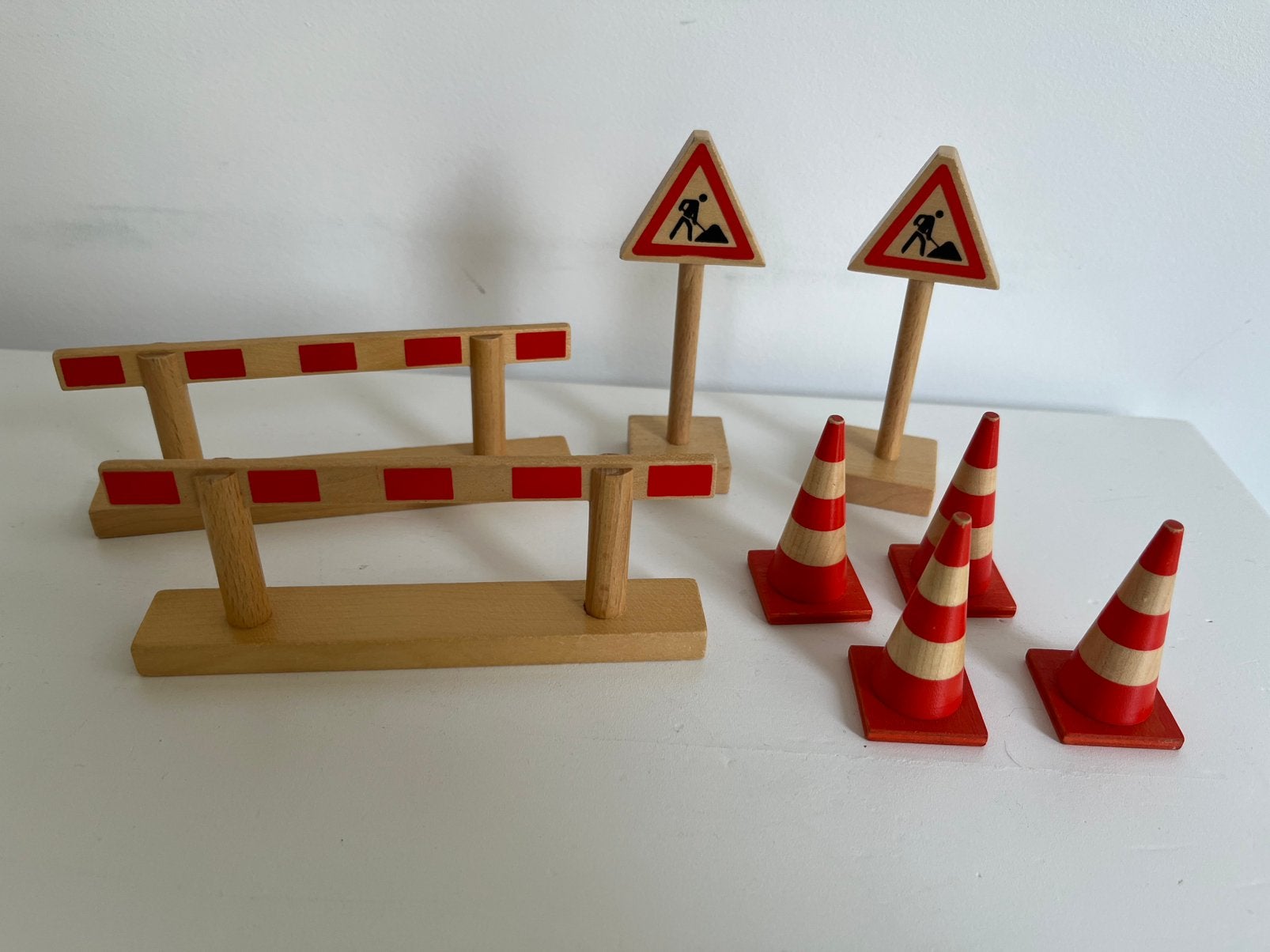 Houten wegafzetting speelgoedset (kwaliteitshout) - 8-delig, Kinderen en Baby's, Speelgoed | Houten speelgoed, Ophalen of Verzenden