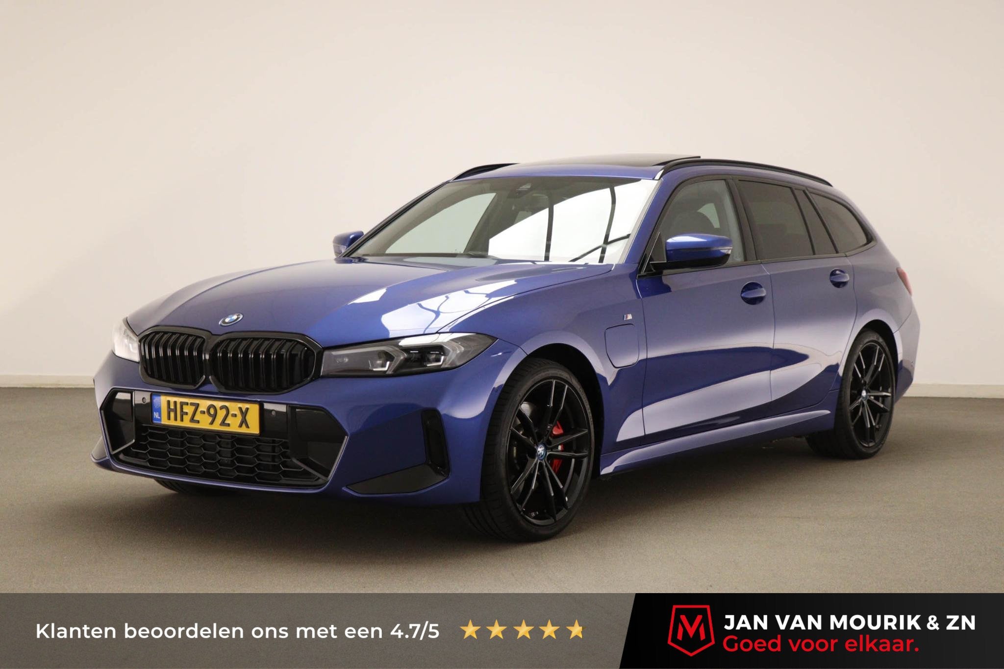 BMW 3-serie Touring 330e | PANORAMADAK | HEAD UP | COMFORT A, Auto's, Gebruikt, Euro 6, 4 cilinders, Blauw