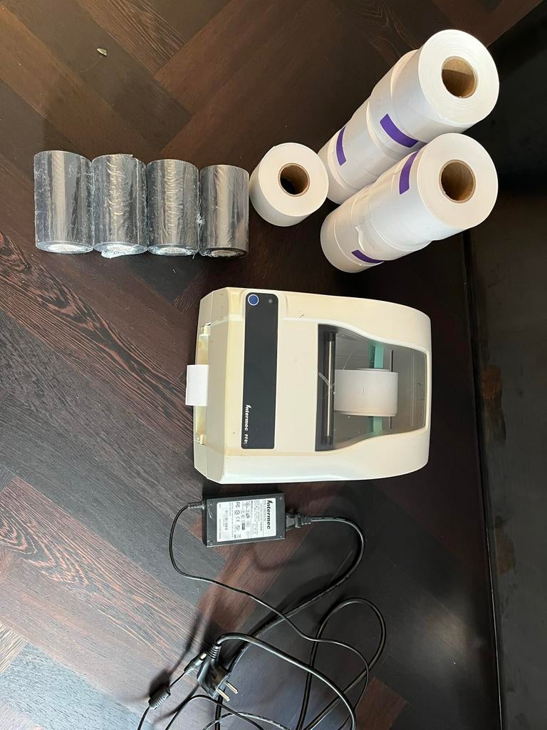 Intermec PF8T labelprinter met2500 etiketten en 4 inktrolle, Computers en Software, Printers, Zwart-en-wit printen, Gebruikt, Printer
