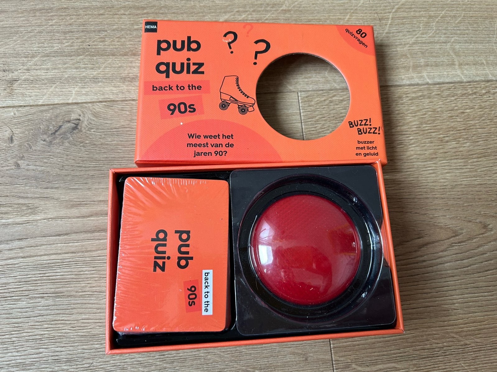 Hema Pub Quiz Back to the 90s met buzzer, Drie of vier spelers, Ophalen of Verzenden, Nieuw
