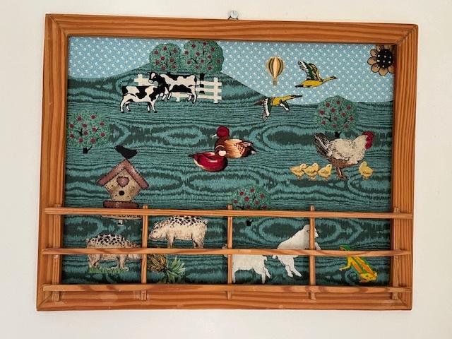 Boerderijdieren tafereel in lijst met hekwerk, Huis en Inrichting, Woonaccessoires | Schilderijen, Tekeningen en Foto's, Minder dan 50 cm