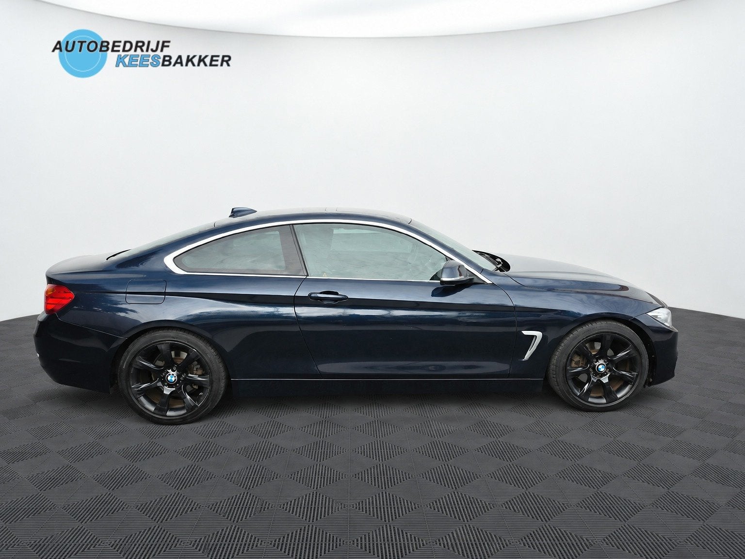 BMW 4-serie Coupé 420i Executive / Elektr. trekhaak / Cruis, Auto's, Automaat, Gebruikt, Origineel Nederlands, 184 pk