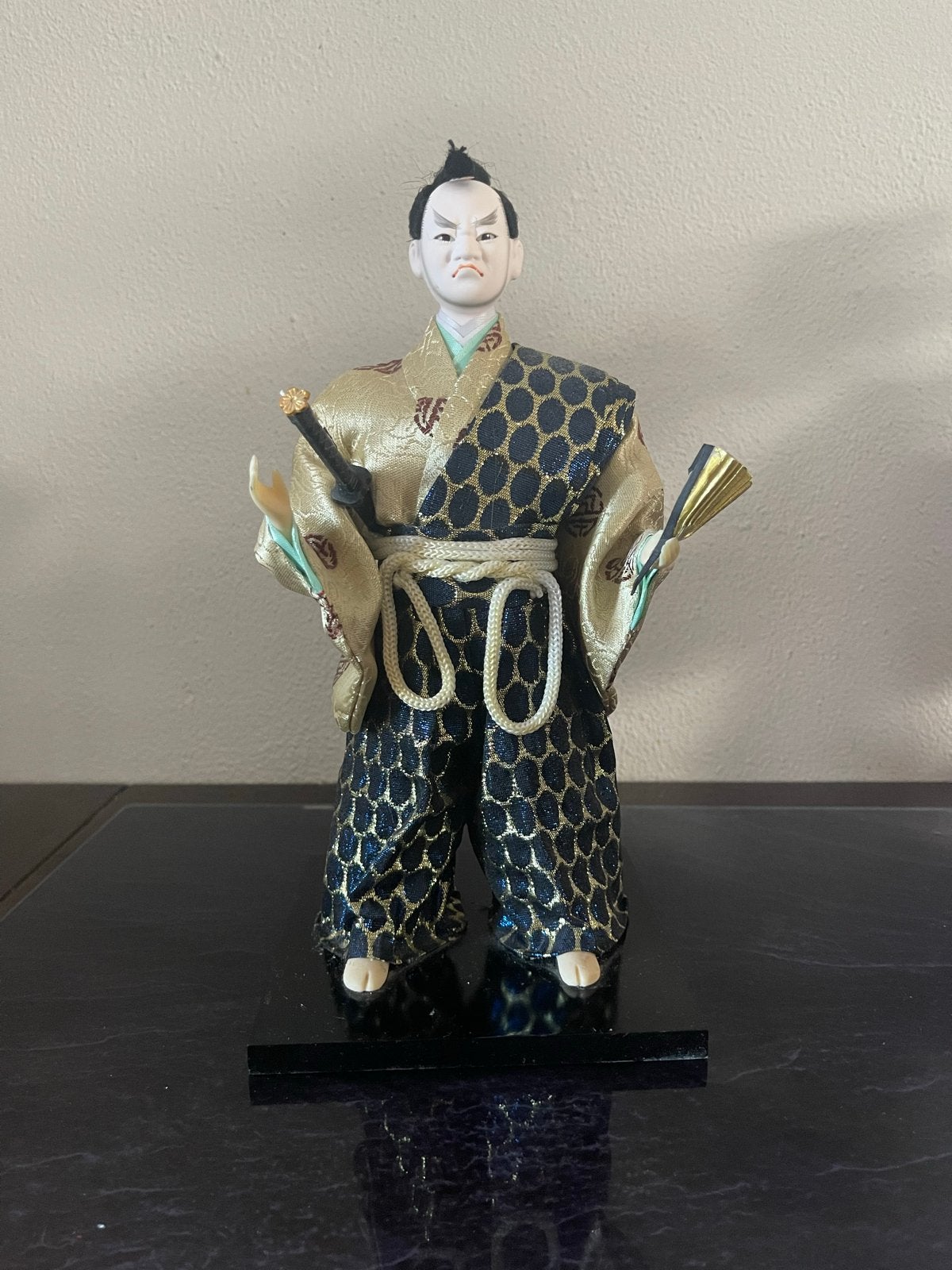 Japanse pop 27 cm in originele klederdracht, Ophalen of Verzenden, Gebruikt, Pop