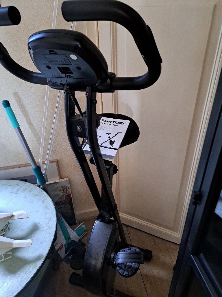 Home trainer Tunturi inklapbaar, Ophalen, Zo goed als nieuw, Hometrainer