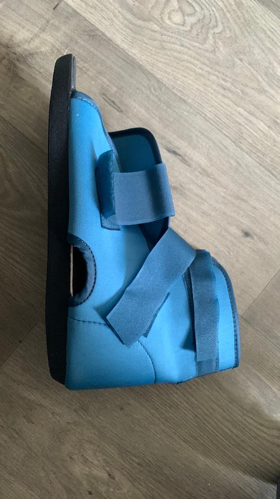 Schoen  Artistep  S   Maat  L 42-43, Diversen, Verpleegmiddelen, Ophalen of Verzenden