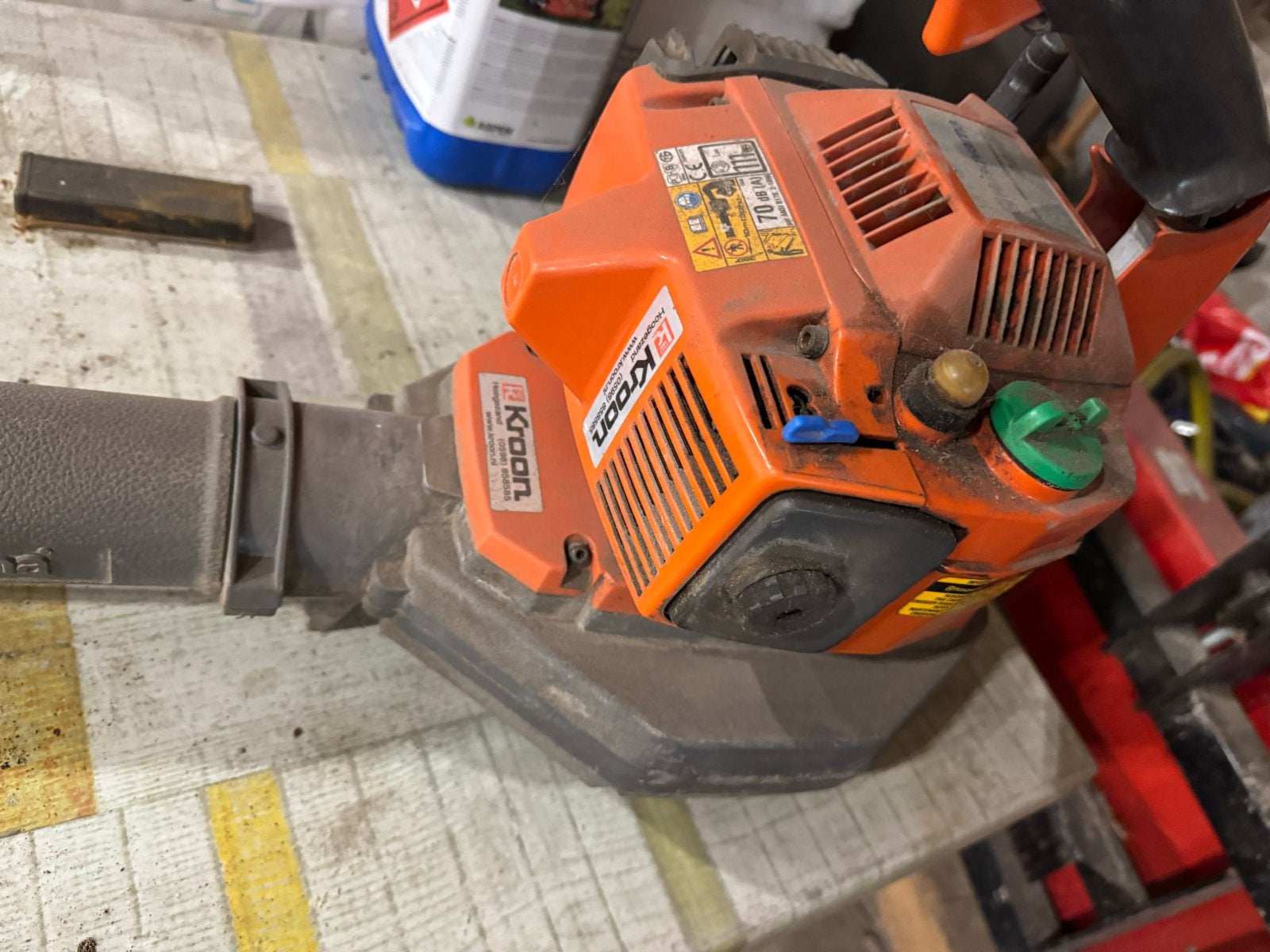Husqvarna 225B Bladblazer - Benzine, Tuin en Terras, Bladblazers, Ophalen, Gebruikt, Benzine, Handgedragen