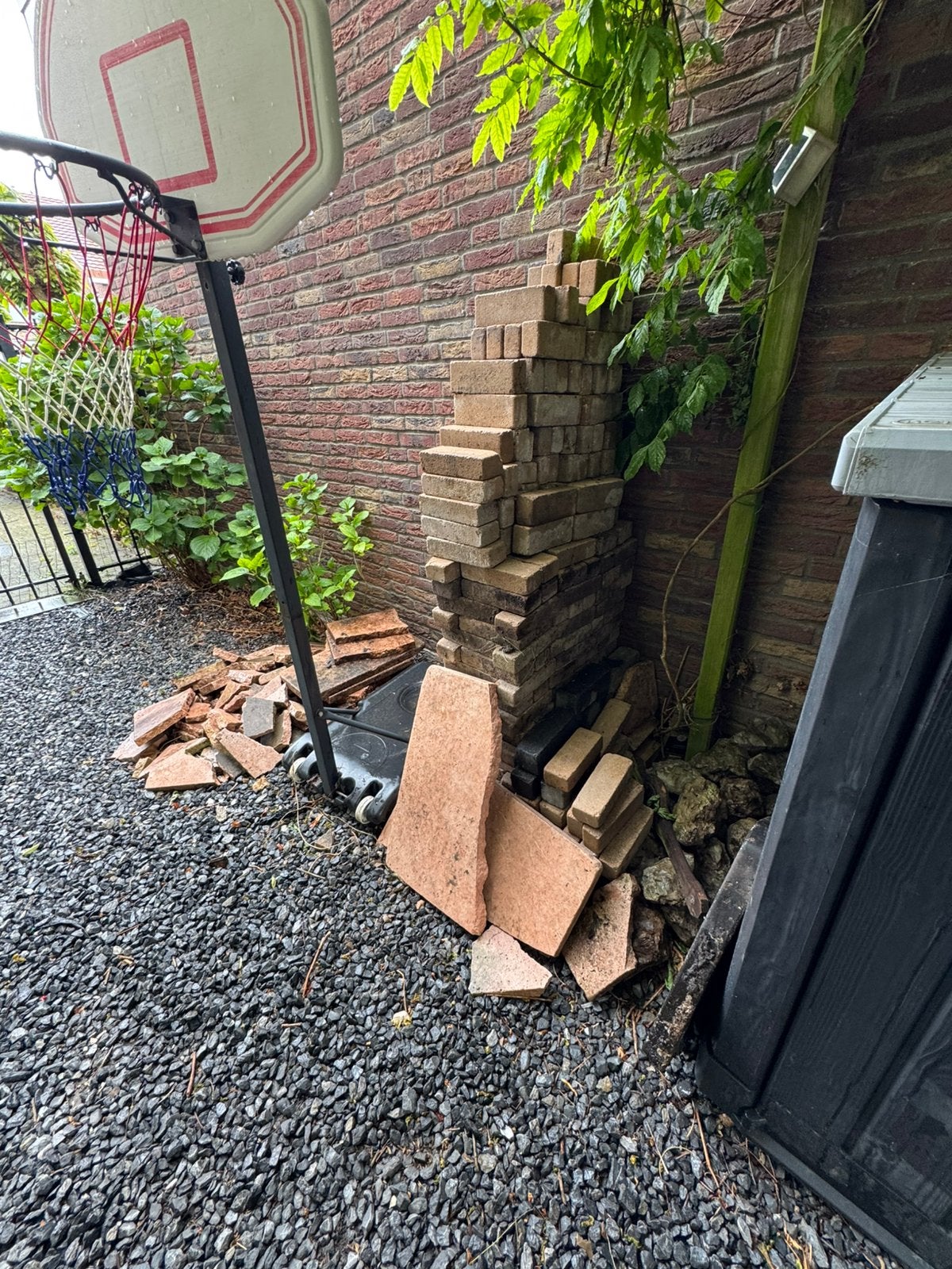 Stenen gratis ophalen, Tuin en Terras, Tegels en Klinkers, Ophalen, Zo goed als nieuw, Beton, Klinkers