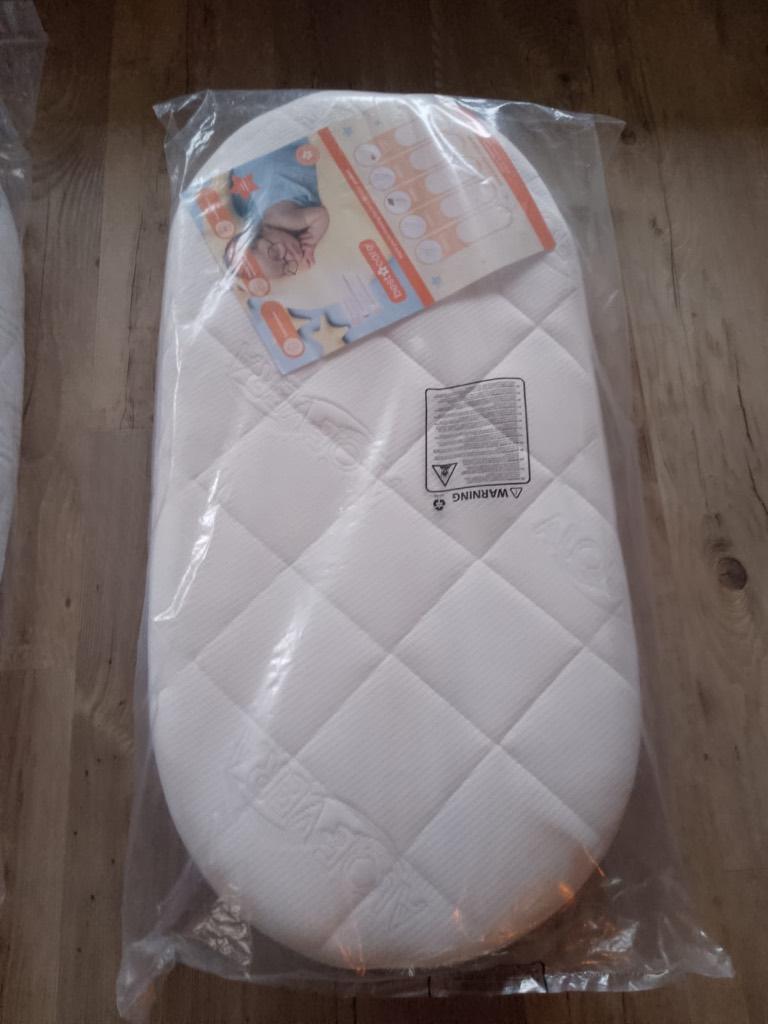 Baby Matras voor Ovaal Wiegje 2x, Ophalen, Nieuw, Wieg