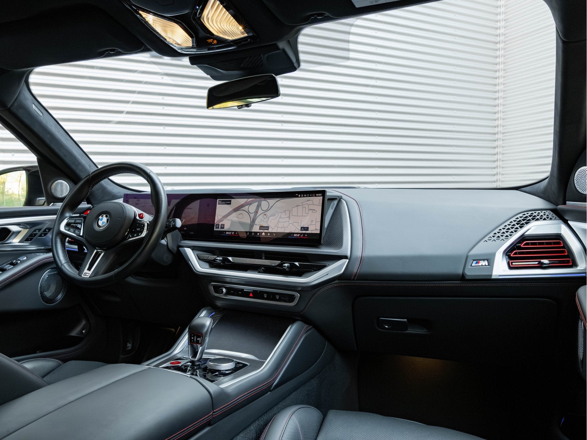 BMW XM PHEV Label Red - Individual ''British Racing Green'', 12 maanden, Adaptive Cruise Control, Gebruikt, 4395 cc