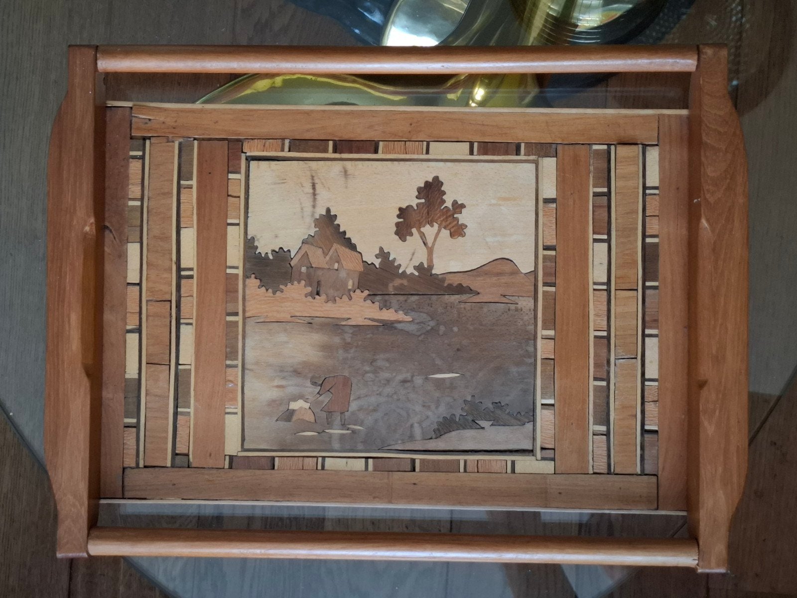 Vintage houten dienblad met intarsia decoratie, Ophalen of Verzenden, Gebruikt, Rechthoekig, Hout