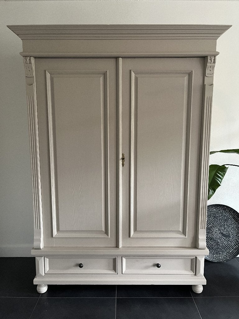 Landelijke buffetkast – massief grenen – Cathedral Taupe, Ophalen, Gebruikt, 200 cm of meer, Grenenhout