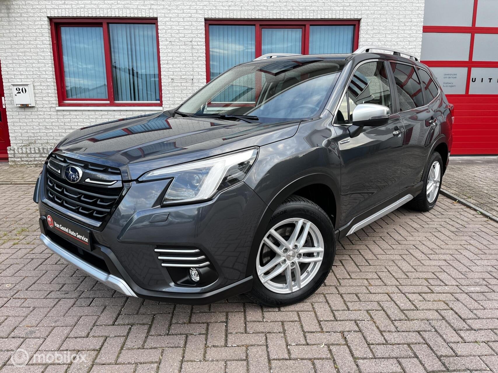 Subaru Forester 2.0i e-BOXER Luxury EXPORT PRIJS!, Auto's, Subaru, Automaat, Zwart, 150 pk, Leder en Stof