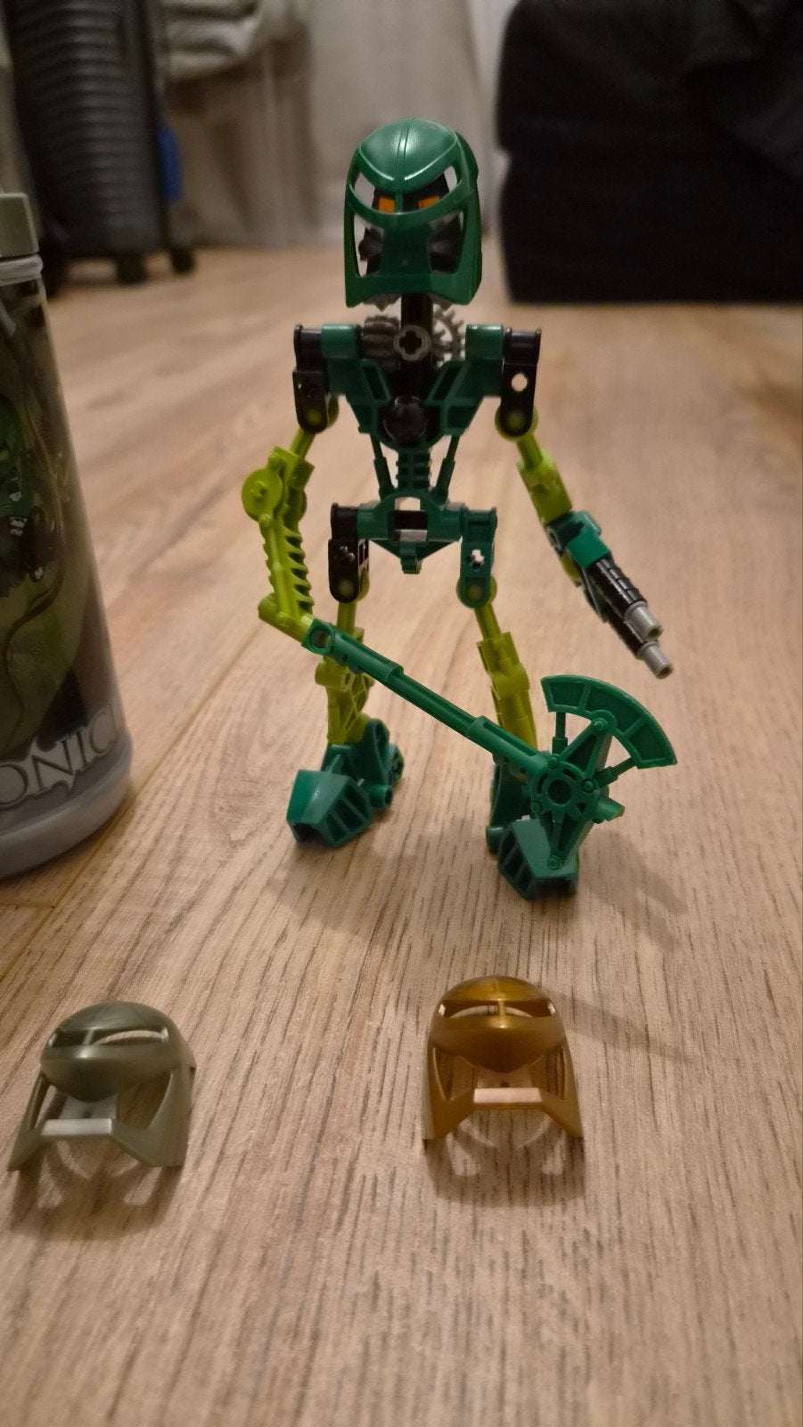 LEGO Bionicle 8535 Lewa (2001) + gouden/zilveren masker, Ophalen of Verzenden, Gebruikt