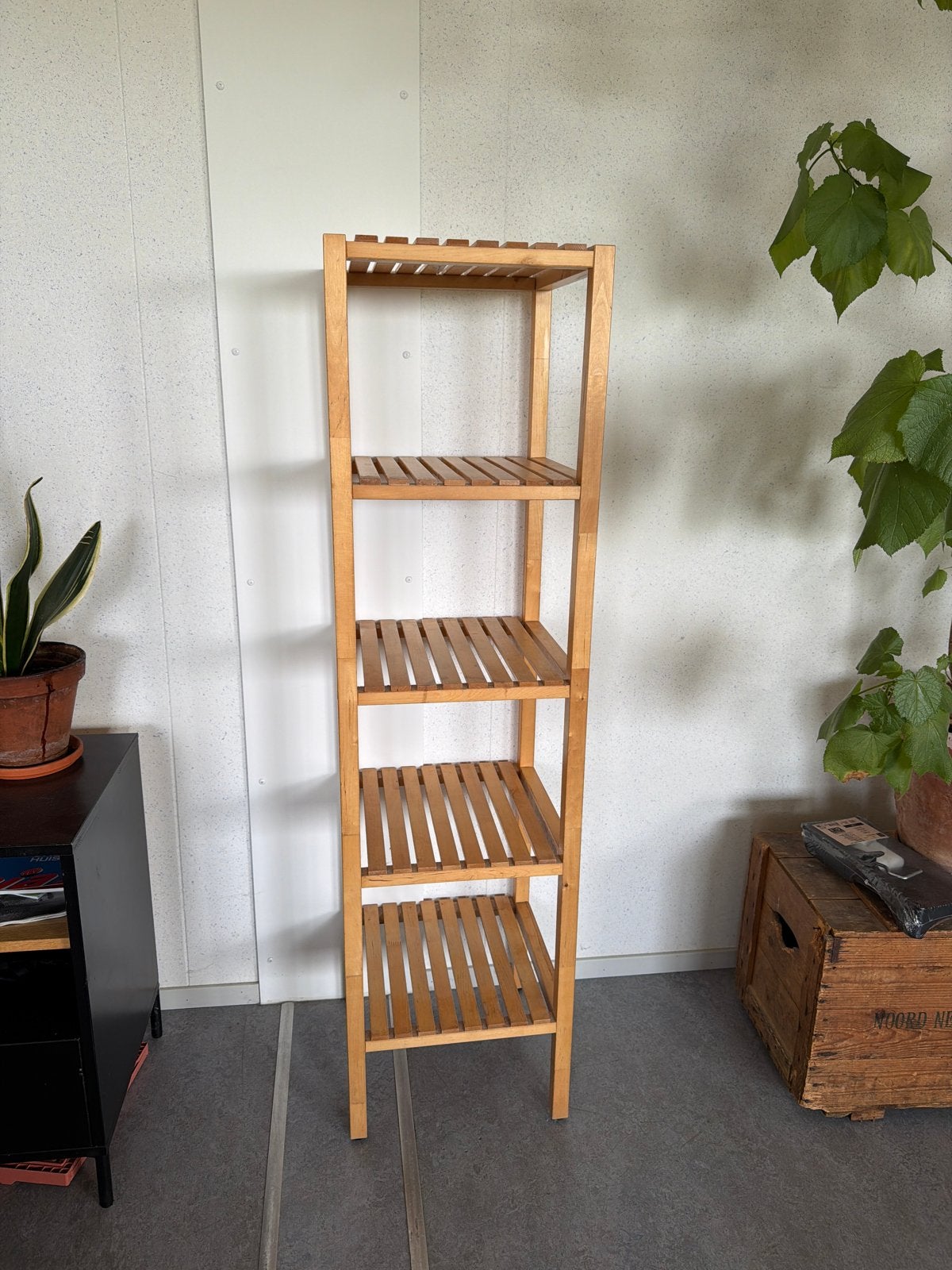 Houten badkamerkast IKEA - Ideaal voor kleine ruimtes, Huis en Inrichting, Badkamer | Badkamermeubels, Ophalen, (Half)hoge kast