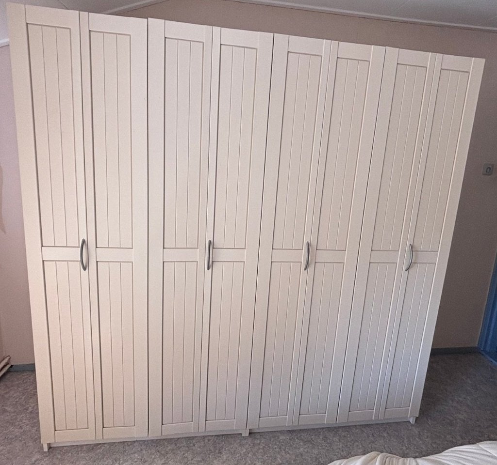 Garderobekast wit (IKEA) - opknapper, Huis en Inrichting, Kasten | Kledingkasten, Gebruikt, 200 cm of meer, 200 cm of meer, 50 tot 75 cm