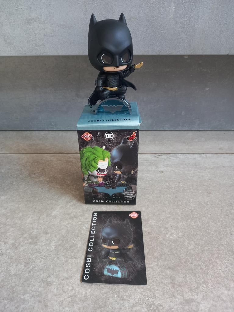 Hot toys Cosbi DC The Dark Knight Batman, Verzamelen, Ophalen of Verzenden, Zo goed als nieuw