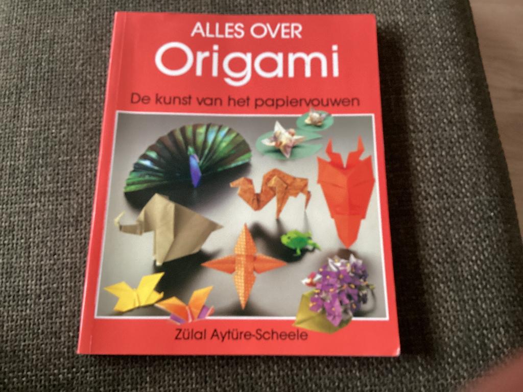 Alles over Origami: De kunst van het papiervouwen, Ophalen of Verzenden, Nieuw, Overige onderwerpen, Zülal Aytüre-Scheele