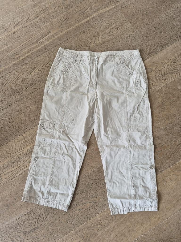 Korte broek / Capri Canda maat 48 dames - beige, Beige, Maat 46/48 (XL) of groter, Ophalen of Verzenden, Zo goed als nieuw