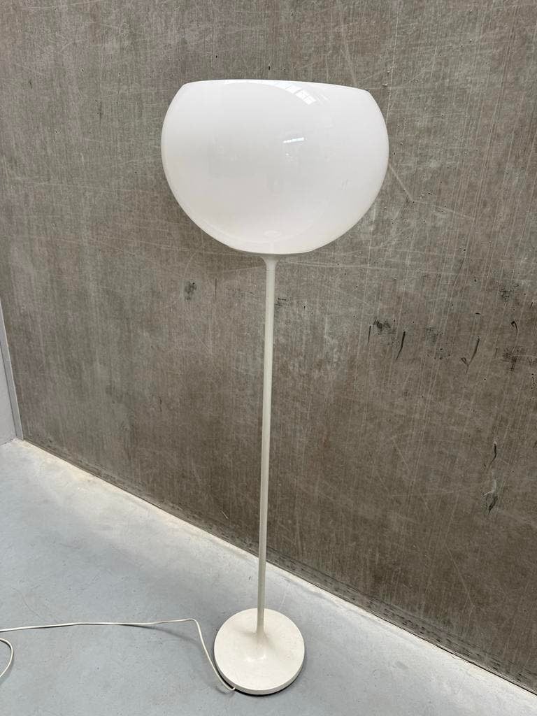 Vintage Guzzini stijl Space Age vloerlamp met acrylkap, Ophalen, Kunststof, Gebruikt, 100 tot 150 cm