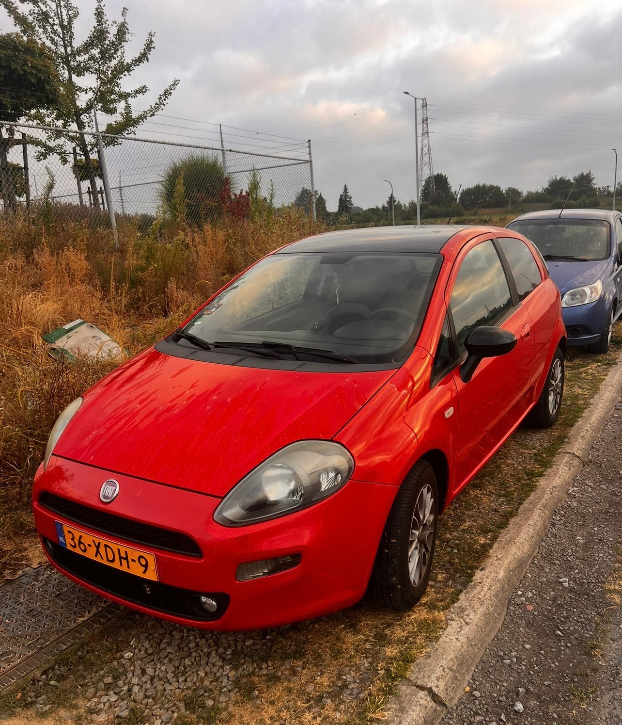 Fiat Punto 0.9 Twinair 85 3-D 2012 Rood, Auto's, Fiat, Voorwielaandrijving, Origineel Nederlands, 24 km/l, Handgeschakeld