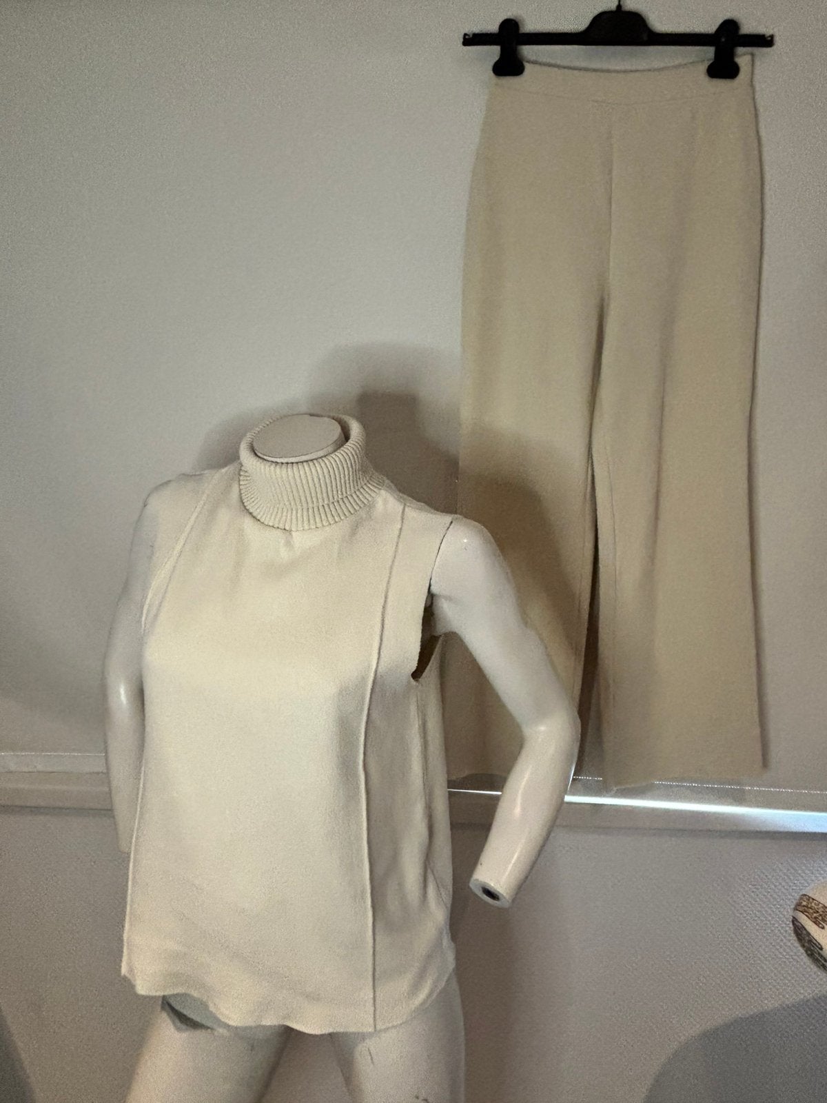 Zara 2 delig set maat s, ., Beige, Ophalen of Verzenden, Zo goed als nieuw