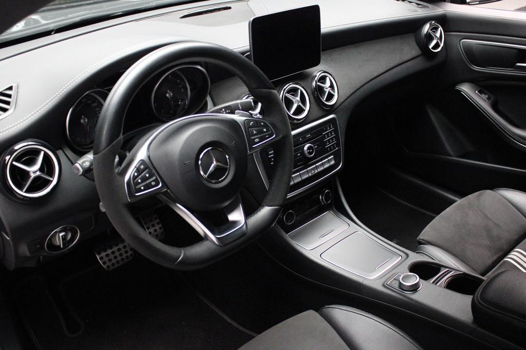 Mercedes-Benz CLA-Klasse Shooting Brake 180 AMG - Leder Navi, CLA, Gebruikt, Zwart, 4 cilinders