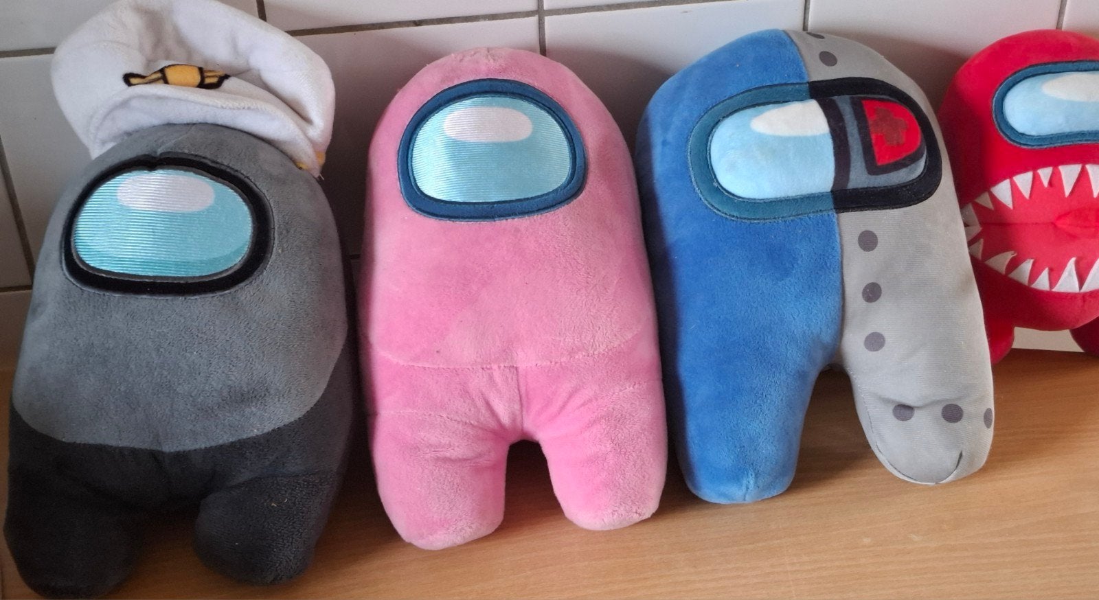 Knuffel. AMONG US.  4 st.  32 cm., Ophalen, Overige merken, Overige karakters, Overige typen