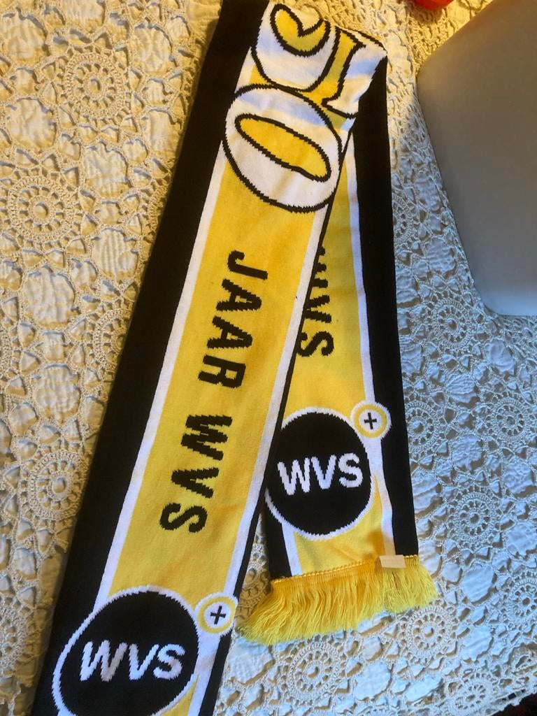 WVS fan sjaal 1974-2024  50 jaar, Ophalen of Verzenden, Zo goed als nieuw, Maat 46/48 (XL) of groter, Sjaal