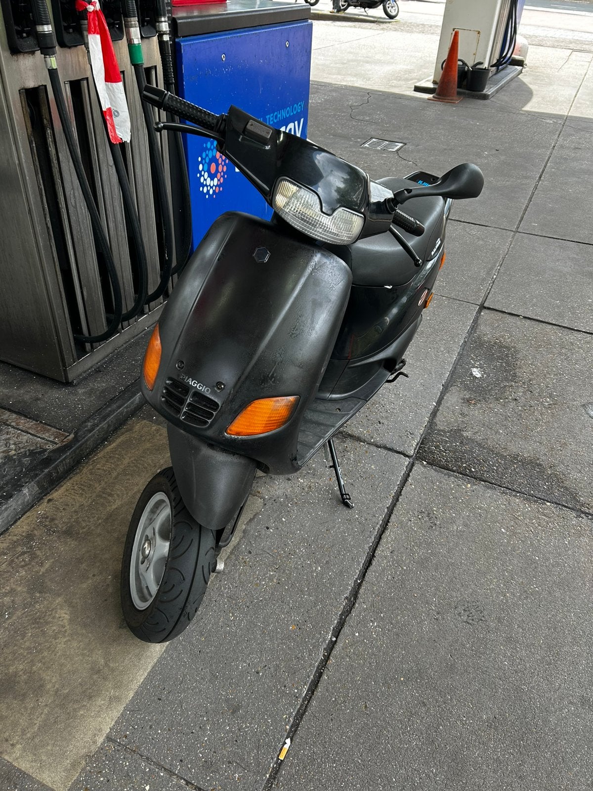 Zip Type 3 70cc MET BEGRENZER, Ophalen, Tweetakt, Maximaal 45 km/u, Zip