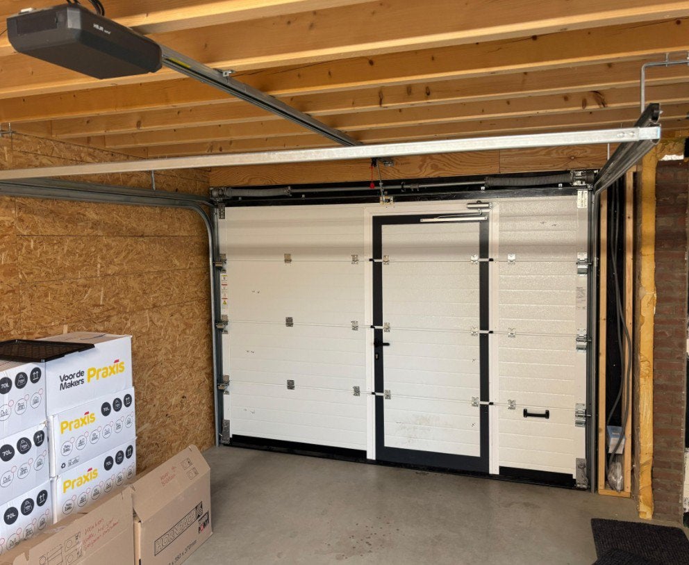Luxe Nieuwe geisoleerde Garagedeuren ISO40 evt montage NL, Ophalen of Verzenden, Schuifdeur, 120 cm of meer, 215 cm of meer