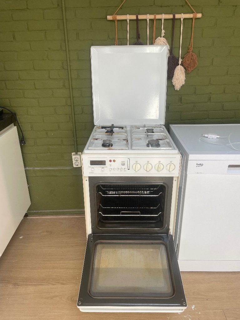 Gasstel/oven gratis af te halen, Ophalen, Gebruikt