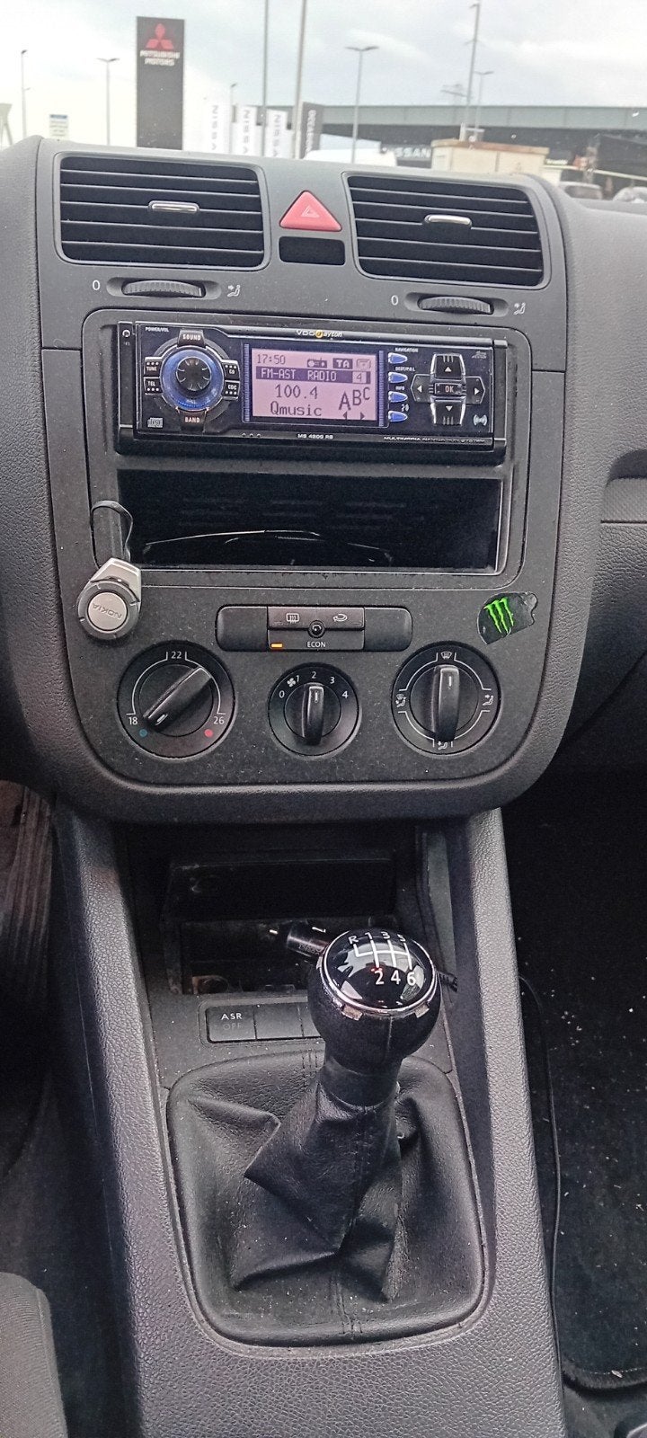 Foto 9 van Volkswagen Golf 1.6 16V FSI 85KW 3D 2004 Blauw