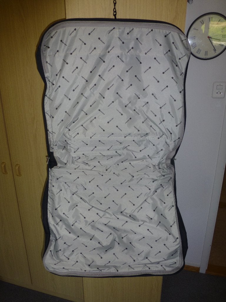 Delsey kledingtas, Ophalen, 40 tot 60 cm, 30 cm of meer, Zwart