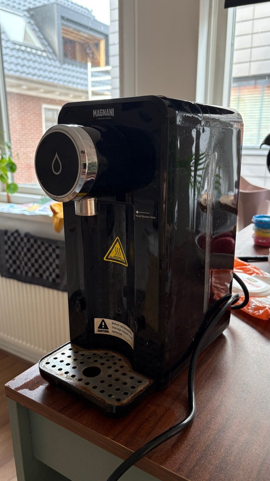 Magnani Instant Heetwaterdispenser - Zwart, Ophalen, Overige modellen, Overige typen, 10 kopjes of meer
