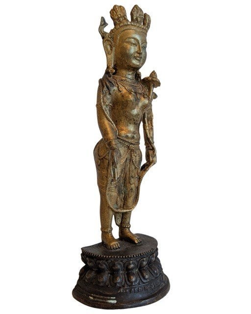 Antieke staande Avalokiteshvara – Tibet – 102, Gebruikt, 25 cm, Ophalen of Verzenden, Goud