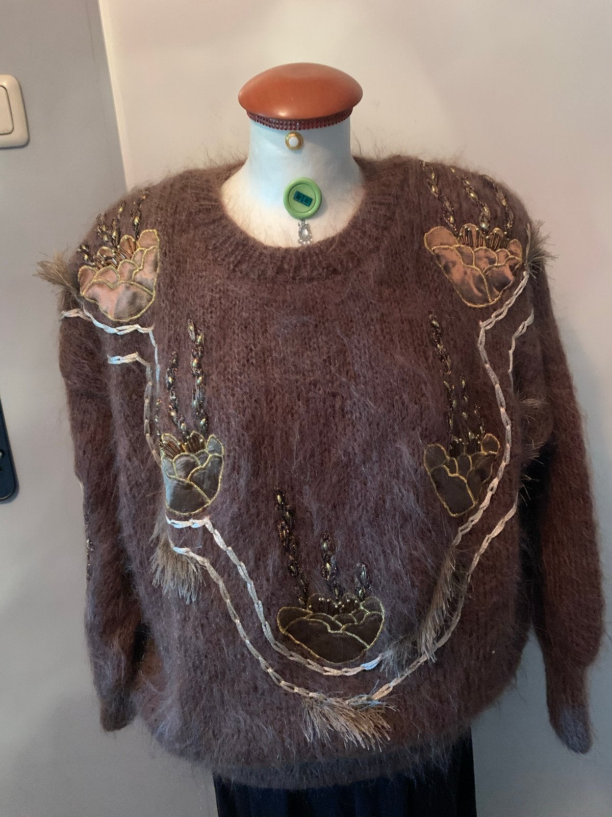 Di Angelo Mohair Trui Lichtbruin met Borduurwerk, Kleding | Dames, Ophalen of Verzenden, Gedragen, Maat 38/40 (M), Bruin