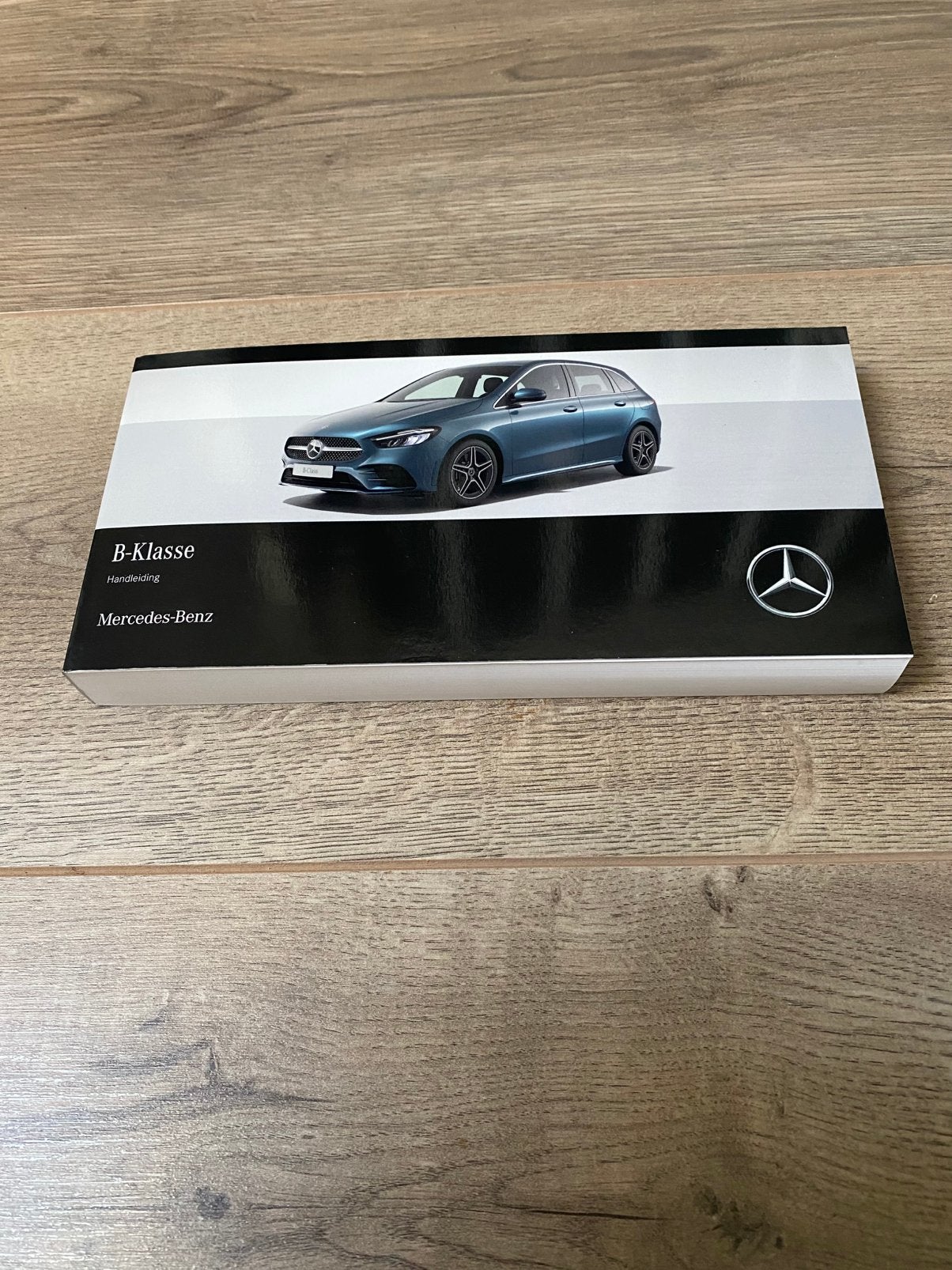 Nieuwe Nederlandstalige handleiding Mercedes B-klasse W247, Auto diversen, Handleidingen en Instructieboekjes, Ophalen of Verzenden