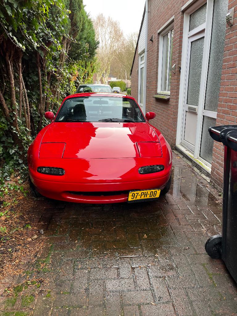 Mazda MX-5 1.6 Miata U9 1990 Rood, Achterwielaandrijving, 4 cilinders, Cabriolet, Handgeschakeld