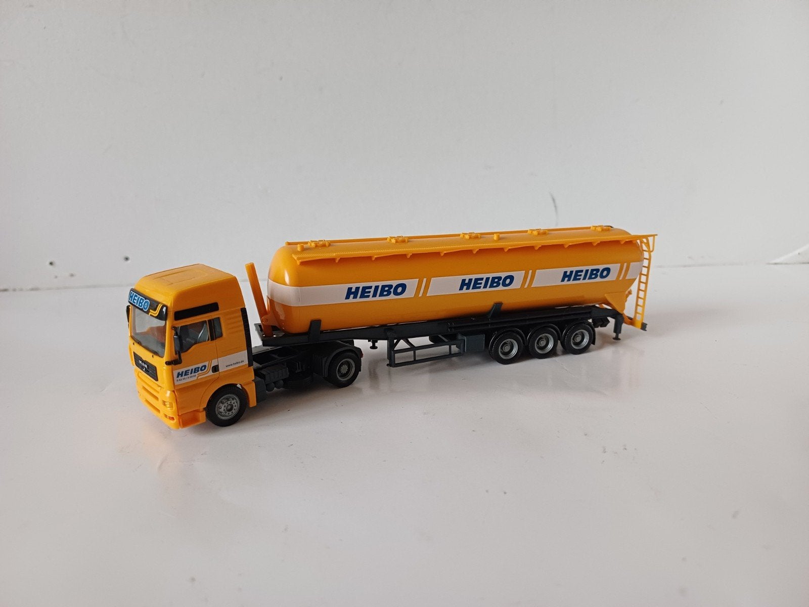 Herpa 1:87 HO H0 plastic truck MAN Heibo, Ophalen of Verzenden, Bus of Vrachtwagen, Herpa