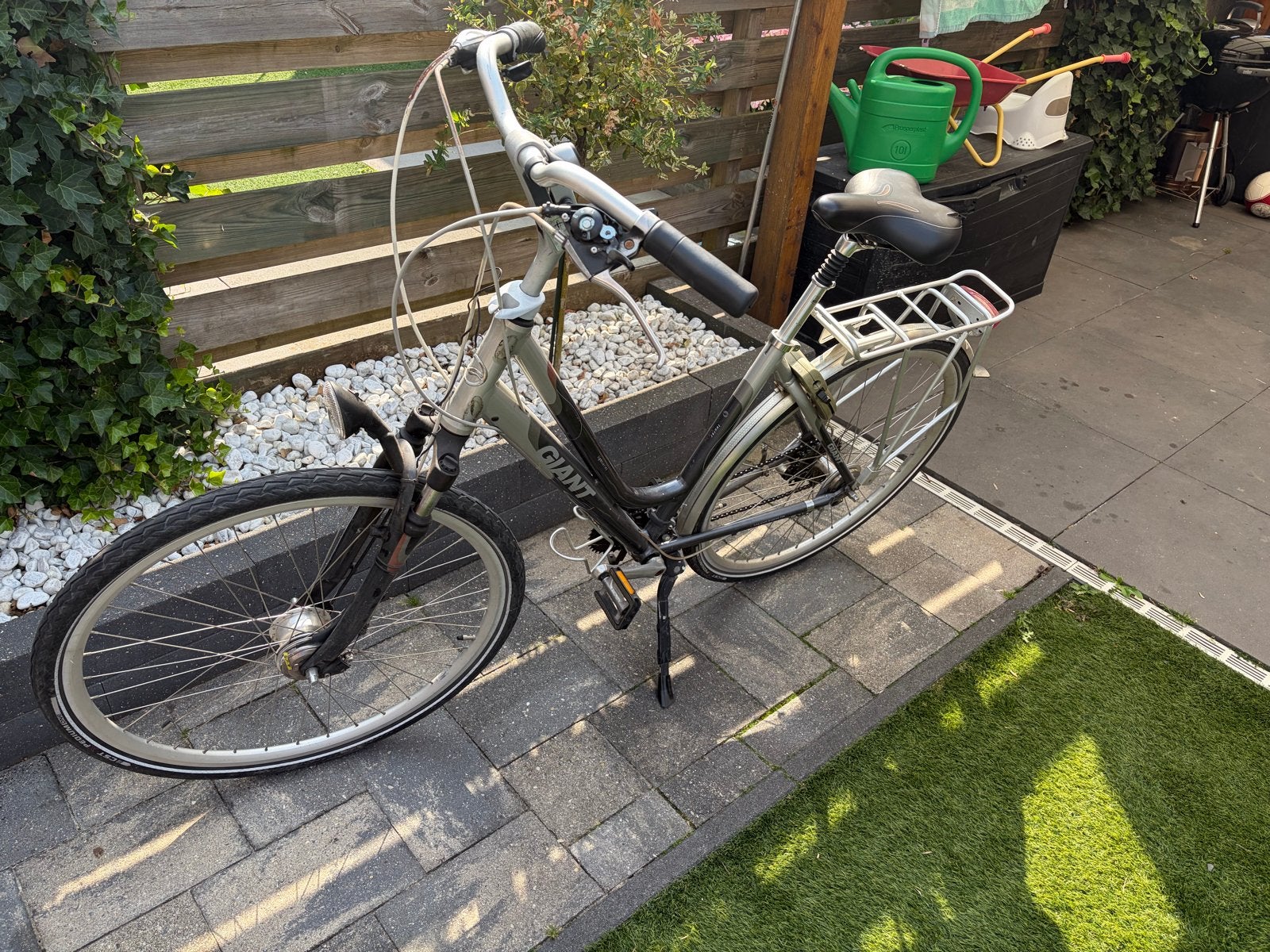 Giant damesfiets maat M, Ophalen, Velgrem, Versnellingen, Giant