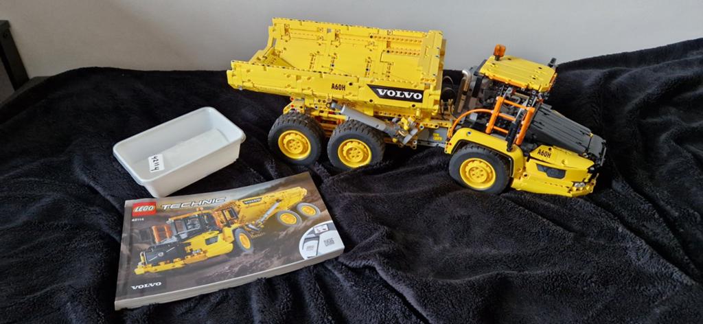 LEGO Technic Volvo 6x6 Gelede Kipper (42114), Kinderen en Baby's, Speelgoed | Bouwstenen, Zo goed als nieuw, Overige merken, Ophalen