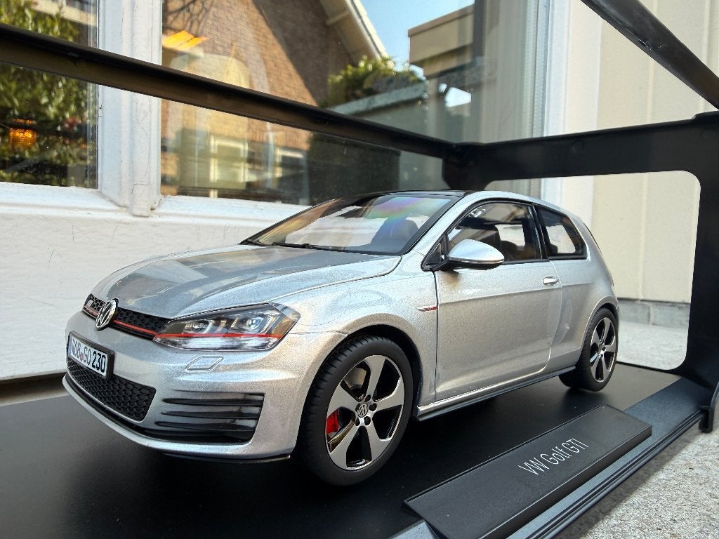 1:18 Volkswagen Golf 7 GTi Reflex Silver 2013 Norev 188551, Auto, Norev, 70-72 Av. de Bohlen, Vaulx-en-Velin, 69120, France, Norev