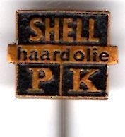 SHELL PK haardolie zwart op koper speldje ( M_167), Verzamelen, Speldjes, Pins en Buttons, Verzenden, Nieuw, Transport, Speldje of Pin